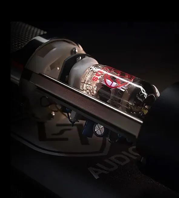 Lauten Audio LA-320 V2：獨立音樂人有他就夠，萬能且質感爆表的電子管麥克風
